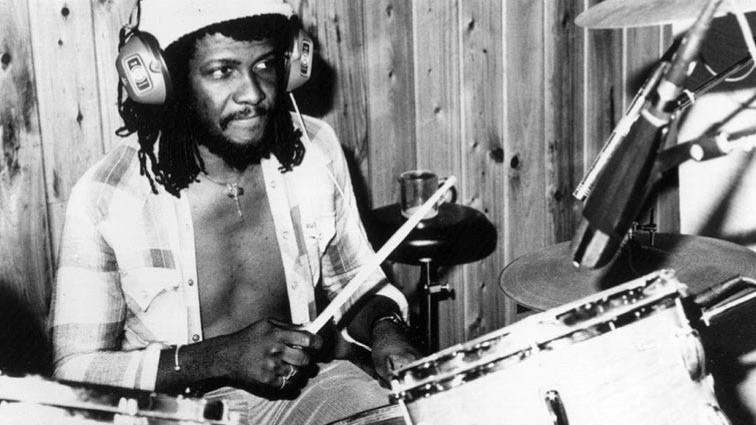 Sly Dunbar : l’architecte du rythme reggae s’en est allé